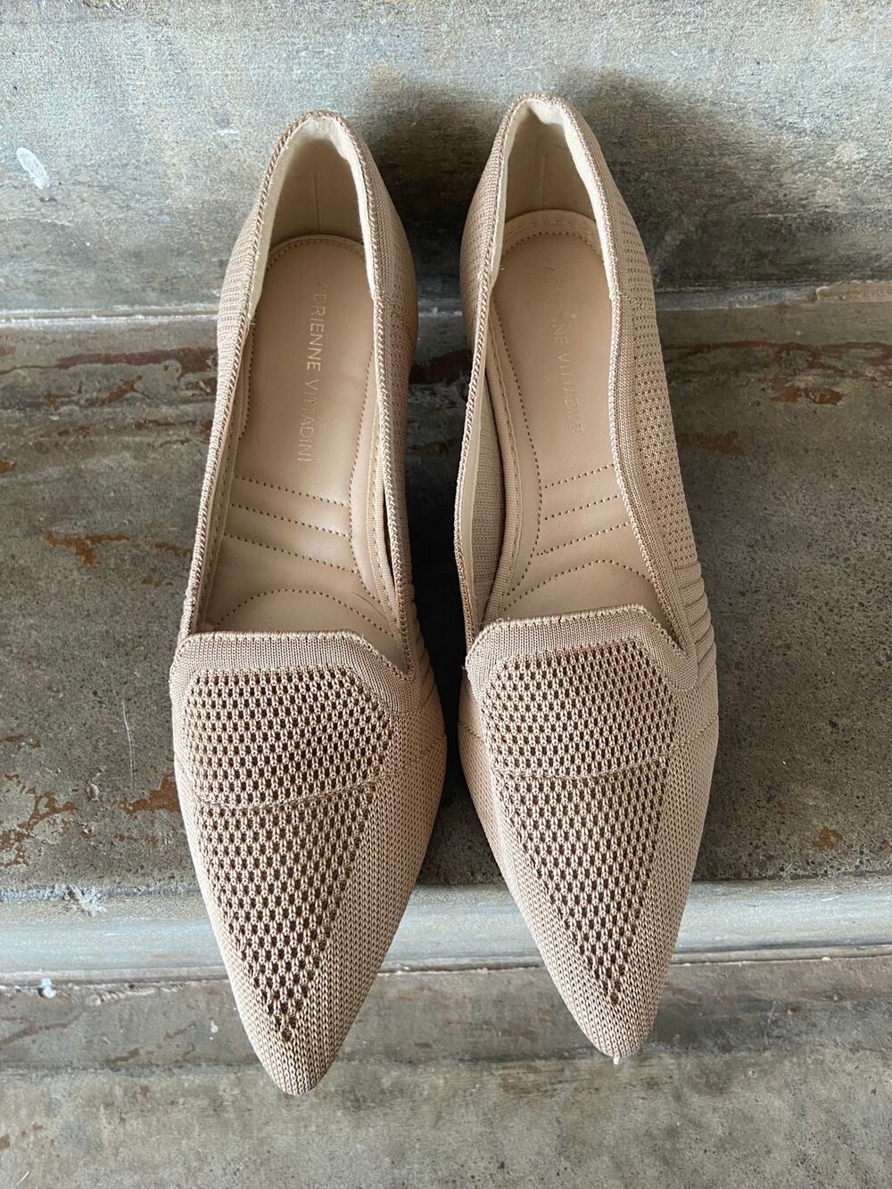 Adrienne Vittadini Skippy taupe knit upper pointy toe kitten heel pump